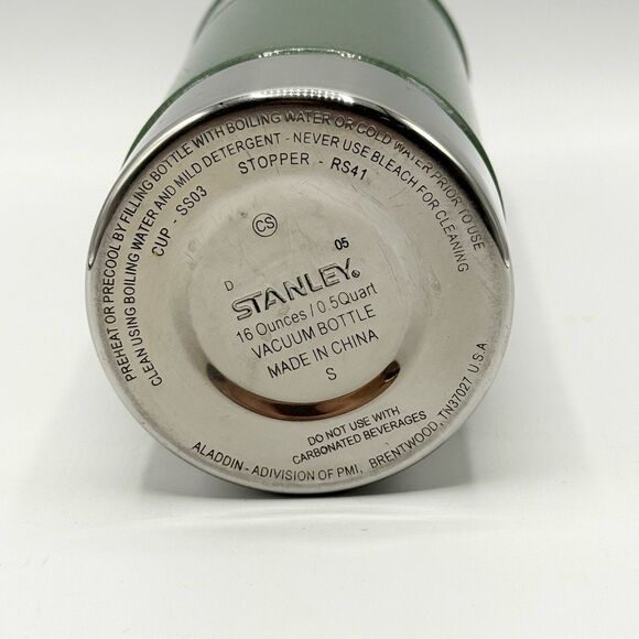 Stanley Classic Legendary 16 ounce Thermos - Picture 3 of 7